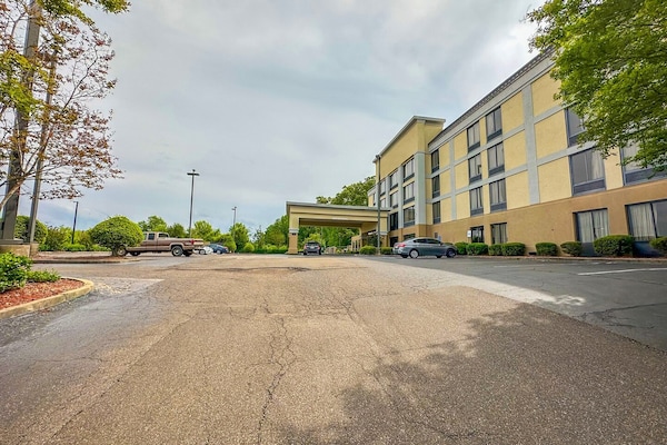 Foto van Premium tweepersoonsbed (Queensize) | Jackson - Vakantiehuis in Jackson - parking