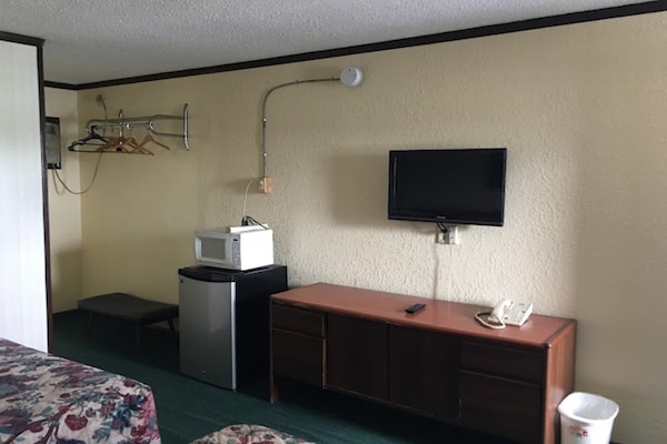 Foto van 2 Volle Bedden Niet Roken - Vakantiehuis in Wathena, KS - BedRoom