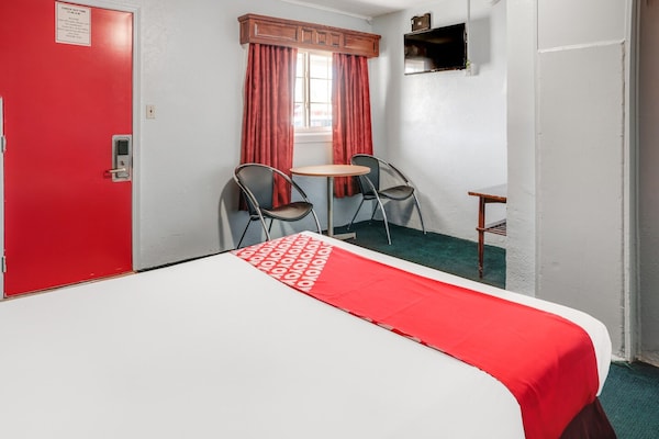 Foto van 1 tweepersoonsbed (Queensize) & 2 tweepersoonsbedden | Smk - BedRoom
