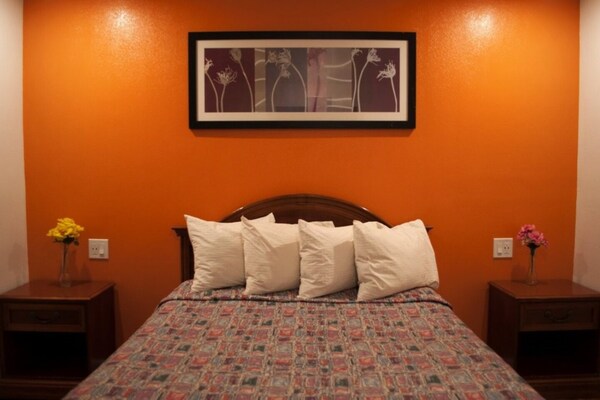 Foto van Queen Bed Niet Roken - Vakantiehuis in Oakland CA - BedRoom