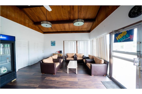 Foto van 2 tweepersoonsbedden | Roken toegestaan | Ocala, Florida - Facilities