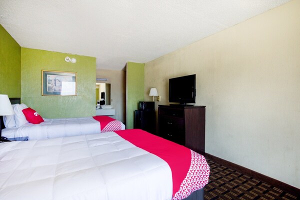 Foto van 2 Tweepersoonsbedden | Smk | Pensacola FL - Vakantiehuis in Pensacola FL - BedRoom