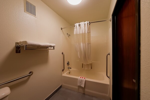 Foto van Premium King Room Met Spooktbad - Bay View - Vakantiehuis in Lincoln City OR - BathRoom