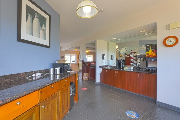 Foto van Premium King Room Met Spooktbad - Bay View - Vakantiehuis in Lincoln City OR - HallReception