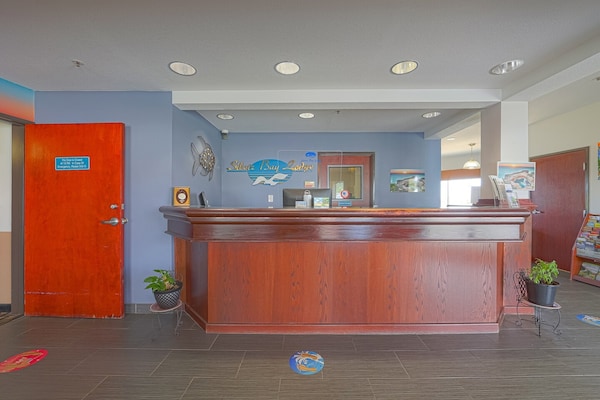 Foto van Premium King Room Met Spooktbad - Bay View - Vakantiehuis in Lincoln City OR - HallReception