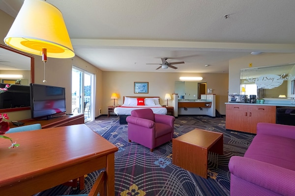 Foto van Premium King Room Met Spooktbad - Bay View - Vakantiehuis in Lincoln City OR - BedRoom