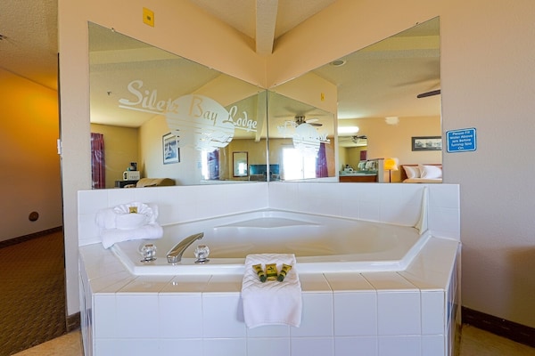 Foto van Premium King Room Met Spooktbad - Bay View - Vakantiehuis in Lincoln City OR - BedRoom