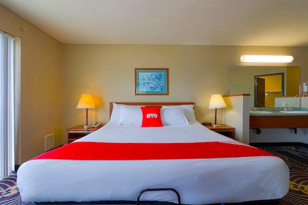 Foto van Queen Bed Toegankelijk Met Uitzicht Op De Oceaan - Vakantiehuis in Lincoln City OR - BedRoom