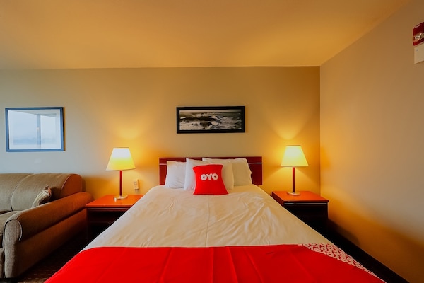 Foto van Queen Bed Toegankelijk Met Uitzicht Op De Oceaan - Vakantiehuis in Lincoln City OR - BedRoom