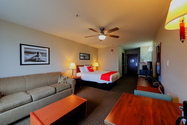 Foto van Queen Bed Toegankelijk Met Uitzicht Op De Oceaan - Vakantiehuis in Lincoln City OR - BedRoom