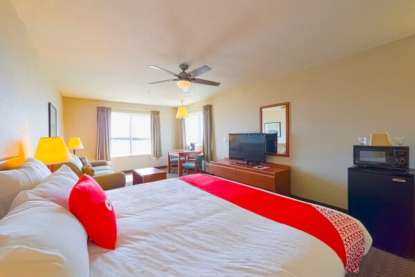 Foto van Queen Bed Toegankelijk Met Uitzicht Op De Oceaan - Vakantiehuis in Lincoln City OR - BedRoom