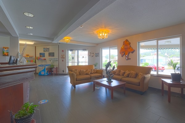 Foto van Queen Bed Toegankelijk Met Uitzicht Op De Oceaan - Vakantiehuis in Lincoln City OR - FloorPlan