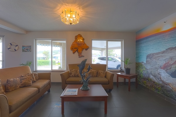 Foto van Queen Bed Toegankelijk Met Uitzicht Op De Oceaan - Vakantiehuis in Lincoln City OR - FloorPlan