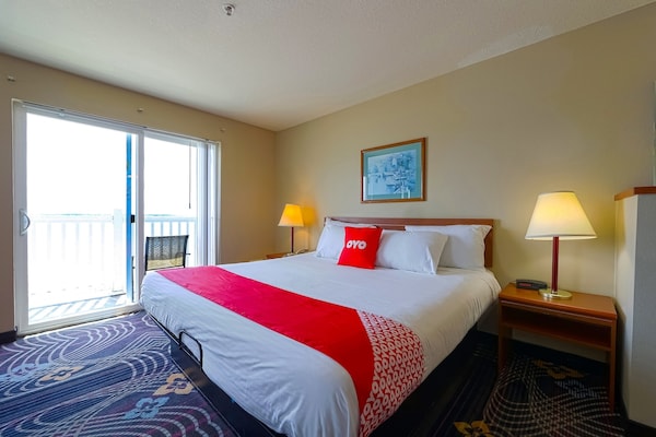 Foto van Queen Bed Toegankelijk Met Uitzicht Op De Oceaan - Vakantiehuis in Lincoln City OR - BedRoom