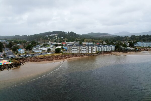 Foto van Queen Room Toegankelijk - Bay View - Vakantiehuis in Lincoln City OR - ExteriorSummer
