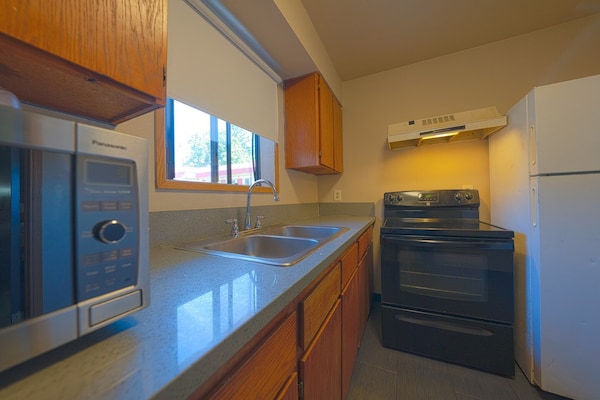 Foto van Premium 2 Queensize Bed Met Kitchenette - Vakantiehuis in Portland OR - BedRoom
