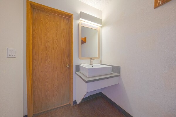 Foto van Premium 2 Queensize Bed Met Kitchenette - Vakantiehuis in Portland OR - BathRoom