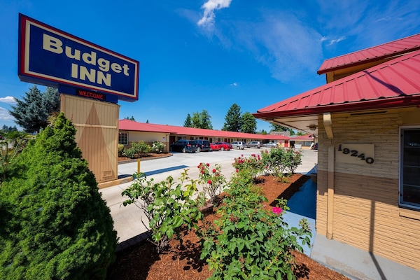 Foto van Premium 2 Queensize Bed Met Kitchenette - Vakantiehuis in Portland OR - ExteriorSummer