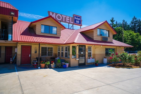 Foto van Premium Kingsize Bed Met Kitchenette - Vakantiehuis in Portland OR - ExteriorSummer