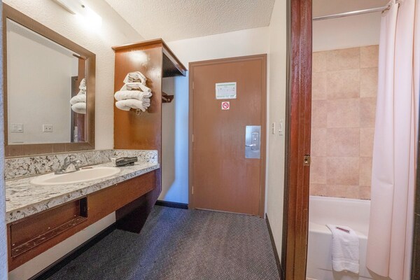 Foto van Tweepersoonsbed (Queensize) | Portland, Oregon - Vakantiehuis in Portland OR - BathRoom