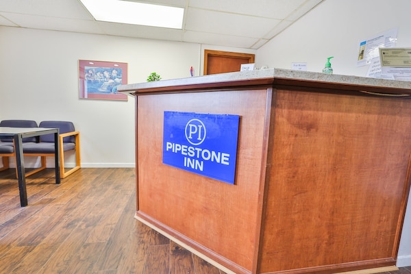 Foto van Pipestone|Queensize bed|Nsmk - Vakantiehuis in Pipestone - HallReception