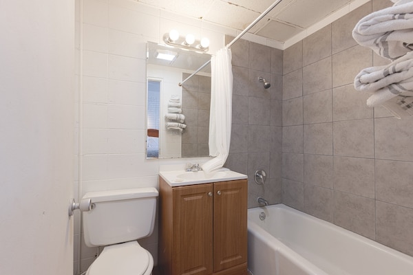 Foto van Tweepersoonsbed (queensize) | Rookvrij - Vakantiehuis in Breezewood - BathRoom