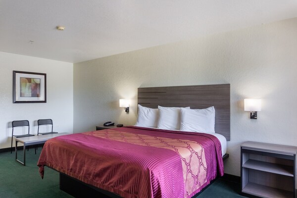 Foto van Premium kingsize bed | Nmsk - Vakantiehuis in San-Antonio - BedRoom