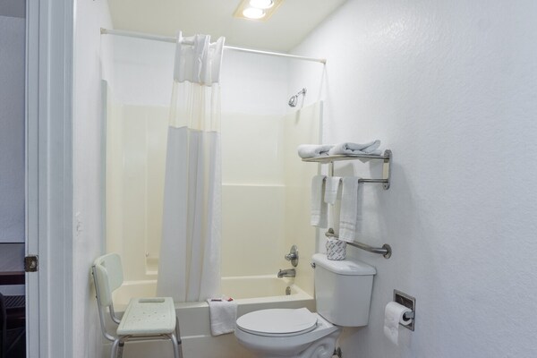 Foto van Premium kingsize bed | Nmsk - Vakantiehuis in San-Antonio - BathRoom