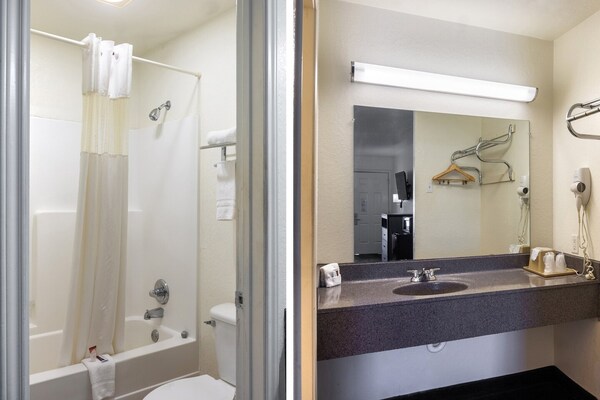 Foto van Premium kingsize bed | Nmsk - Vakantiehuis in San-Antonio - BathRoom