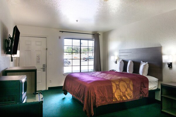 Foto van Premium kingsize bed | Nmsk - Vakantiehuis in San-Antonio - BedRoom