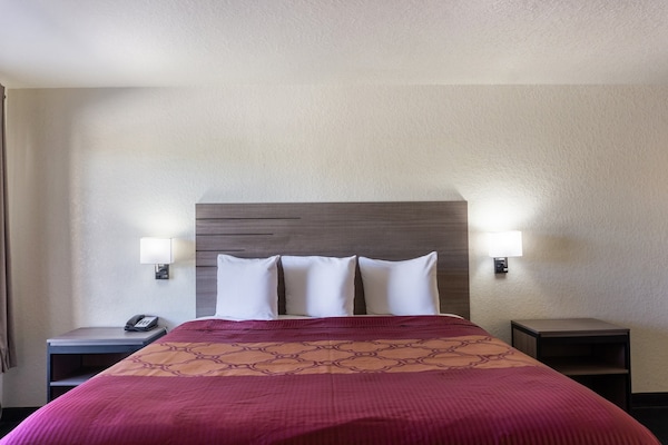 Foto van Premium kingsize bed | Nmsk - Vakantiehuis in San-Antonio - BedRoom