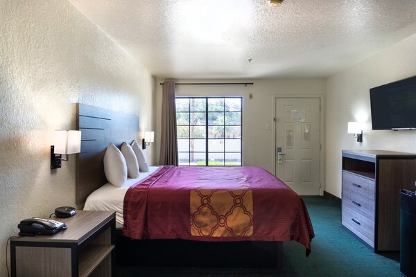 Foto van Premium kingsize bed | Nmsk - Vakantiehuis in San-Antonio - BedRoom