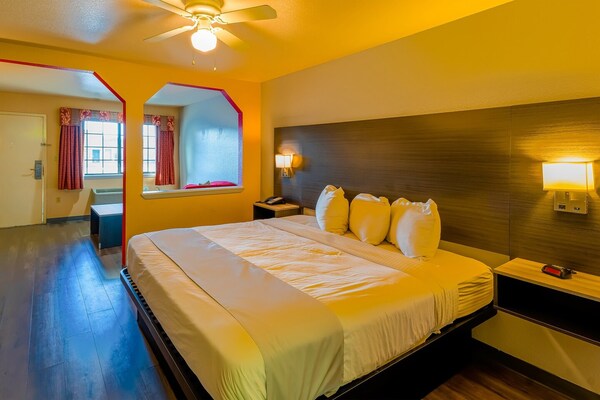 Foto van Premium kingsize bed | Yoakum West - Vakantiehuis in Yoakum TX - BedRoom