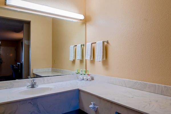 Foto van Premium kingsize bed | Yoakum West - Vakantiehuis in Yoakum TX - BathRoom