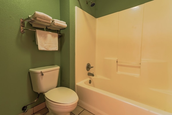 Foto van Premium kingsize bed | Yoakum West - Vakantiehuis in Yoakum TX - BathRoom