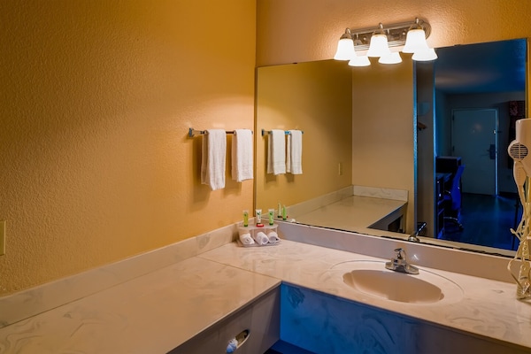 Foto van Premium kingsize bed | Yoakum West - Vakantiehuis in Yoakum TX - BathRoom