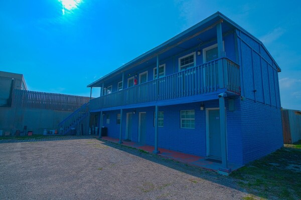 Foto van Queensize bed | Niet roken - Vakantiehuis in Corpus Christi TX - ExteriorSummer
