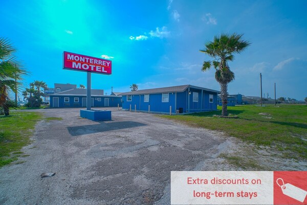 Foto van Queensize bed | Niet roken - Vakantiehuis in Corpus Christi TX - ExteriorSummer