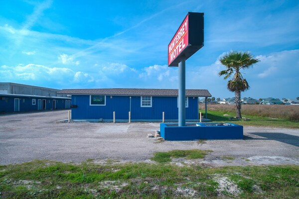 Foto van Queensize bed | Niet roken - Vakantiehuis in Corpus Christi TX - ExteriorSummer