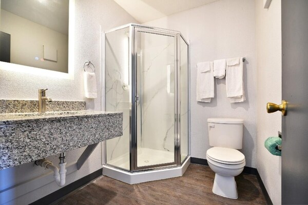 Foto van Premium 2 Roken Volledig Bedden - Vakantiehuis in Shreveport LA - BathRoom