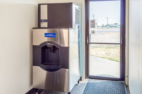 Foto van Premium tweepersoonsbed (Queensize) | Shelby MT - Vakantiehuis in Shelby MT - Facilities