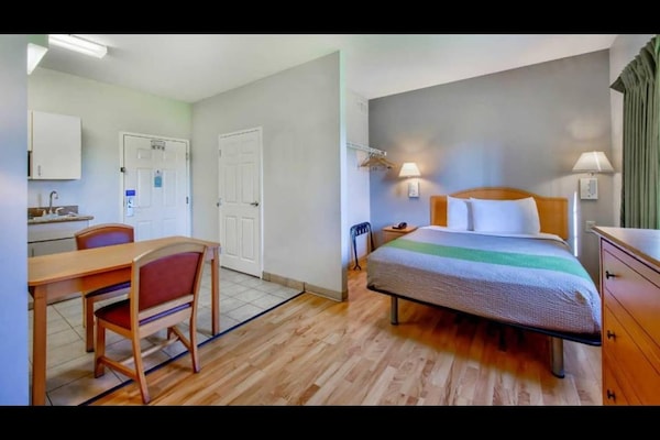 Foto van Queensize bed | Niet roken - Vakantiehuis in Sulphur LA - BedRoom