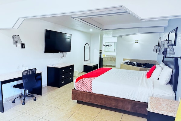 Foto van 1 Slaapkamer Suite Met Een Bubbelbad - Vakantiehuis in Three Rivers TX - BedRoom