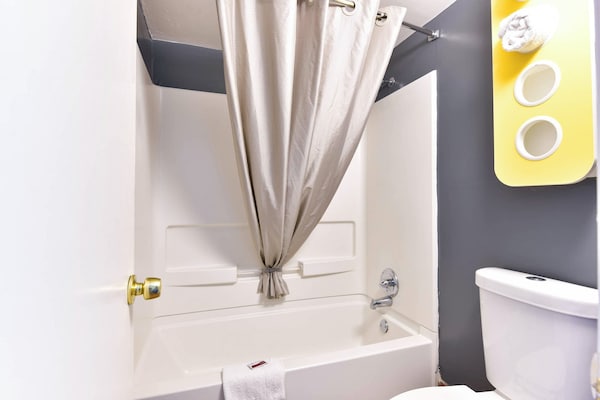 Foto van Premium kingsize bed | NSMK - Vakantiehuis in Valdosta GA - BathRoom