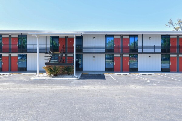 Foto van Premium kingsize bed | NSMK - Vakantiehuis in Valdosta GA - parking