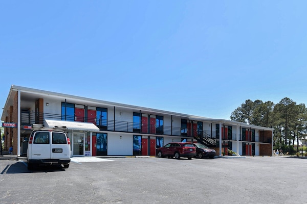 Foto van Premium kingsize bed | NSMK - Vakantiehuis in Valdosta GA - parking