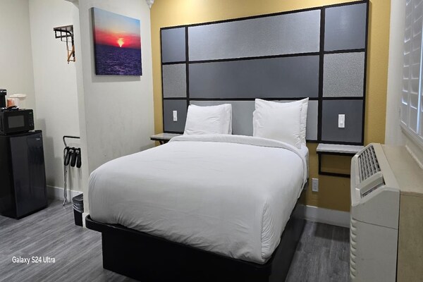 Foto van Toegankelijk tweepersoonsbed (Queen size)|Nsmk - Vakantiehuis in Victorville CA - BedRoom