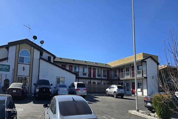 Foto van Toegankelijk tweepersoonsbed (Queen size)|Nsmk - Vakantiehuis in Victorville CA - Facilities