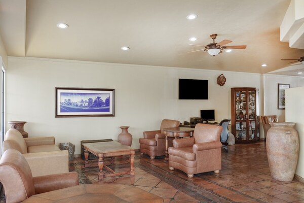 Foto van Queensize bed|Nsmk|Yuma AZ - Vakantiehuis in Yuma AZ - HallReception