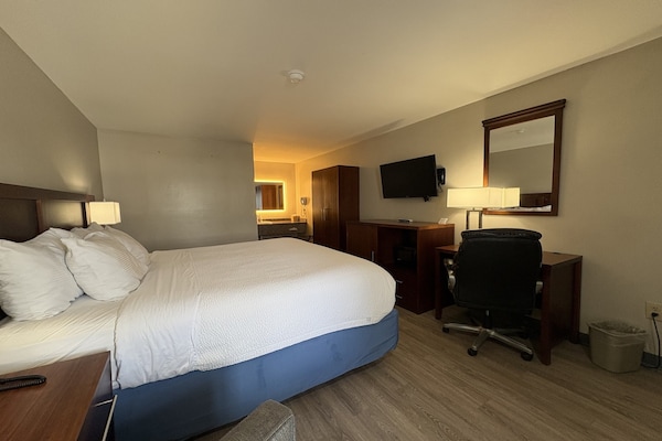 Foto van 1 Suite, Kingsize Bed, Niet-roken Jacuzzi - Vakantiehuis in Hampton, SC - BedRoom
